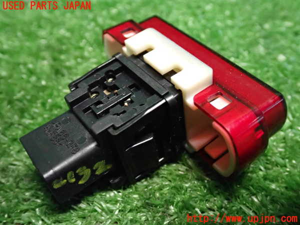 5UPJ-21326290]インプレッサ WRX-STi(GVB)ハザードスイッチ 中古 【D型】_m0002.jpg