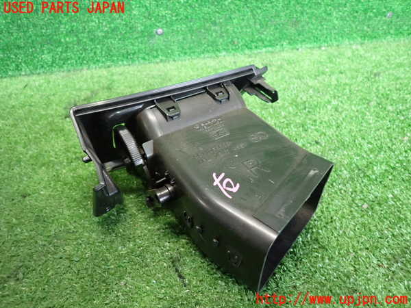 5UPJ-21327526]インプレッサ WRX-STi(GVB)エアコン吹き出し口1 (右) 中古 【D型】_m0002.jpg
