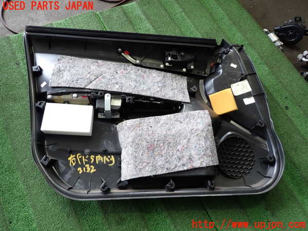 5UPJ-21321234]インプレッサ WRX-STi(GVB)右前ドア内張り 中古 【D型】_m0004.jpg
