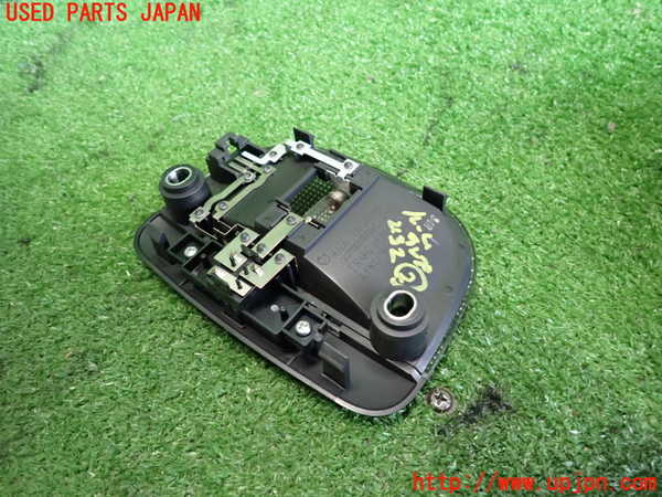 5UPJ-21326412]インプレッサ WRX-STi(GVB)ルームランプ2 (真中 2列目) 中古 【D型】_m0002.jpg