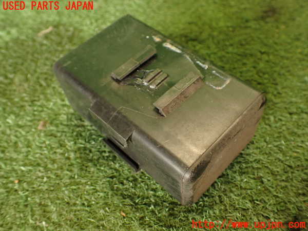 5UPJ-21336148]スカイライン クーペ(HCR32)コンピューター3 (ドアロックタイマー) 中古_m0002.jpg