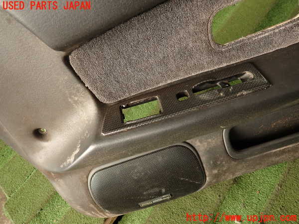5UPJ-21331234]スカイライン クーペ(HCR32)右ドア内張り 中古_m0003.jpg