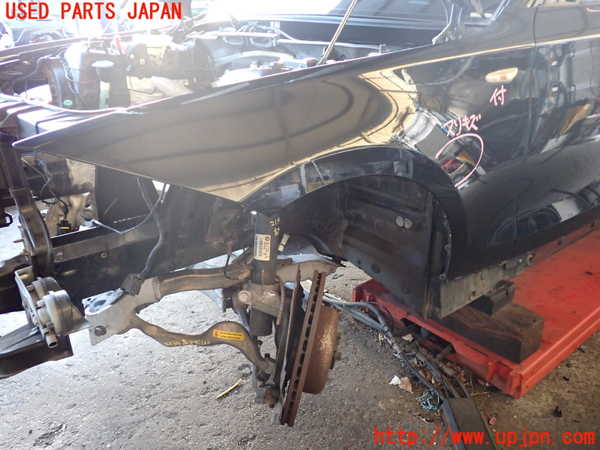 5UPJ-21341082]BMW 135i クーペ(UC35)(E82)左前フェンダー 中古_m0001.jpg