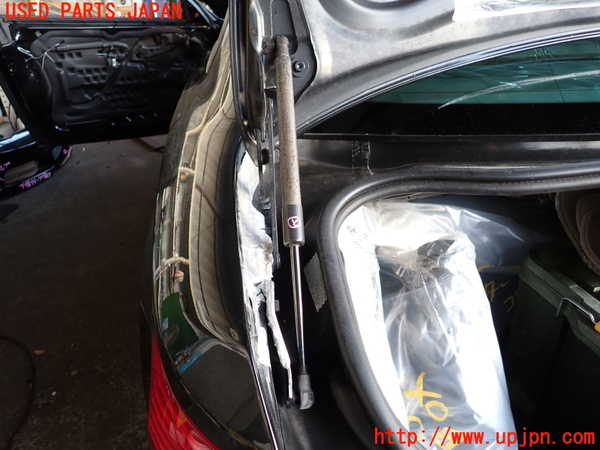 2UPJ-21341506]BMW 135i クーペ(UC35)(E82)トランクダンパー 中古_m0002.jpg