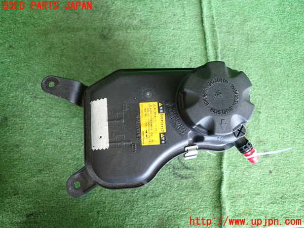5UPJ-21342410]BMW 135i クーペ(UC35)(E82)ラジエータータンク 中古_m0002.jpg