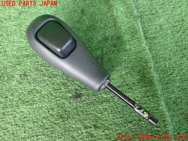 5UPJ-21347570]BMW 135i クーペ(UC35)(E82)シフトノブ 中古_m0002.jpg