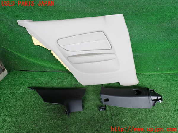 5UPJ-21347680]BMW 135i クーペ(UC35)(E82)左リアピラートリム 中古_m0001.jpg