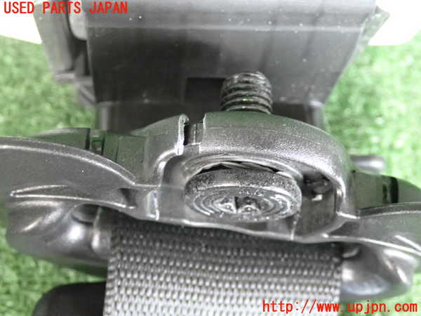 5UPJ-21347075]BMW 135i クーペ(UC35)(E82)助手席シートベルト 中古_m0002.jpg