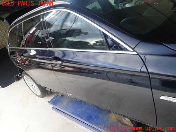 1UPJ-21351230]BMW 523i ツーリング(XL20 F11)右前ドア AGC M62 中古_m0001.jpg