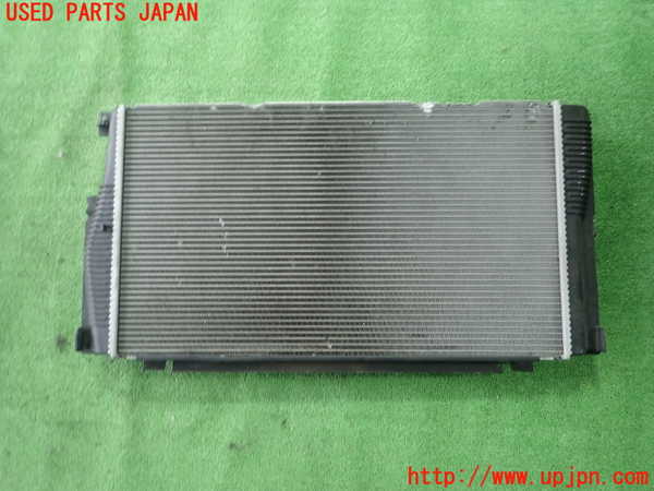 1UPJ-21352321]BMW 523i ツーリング(XL20 F11)ラジエーター1 中古_m0002.jpg