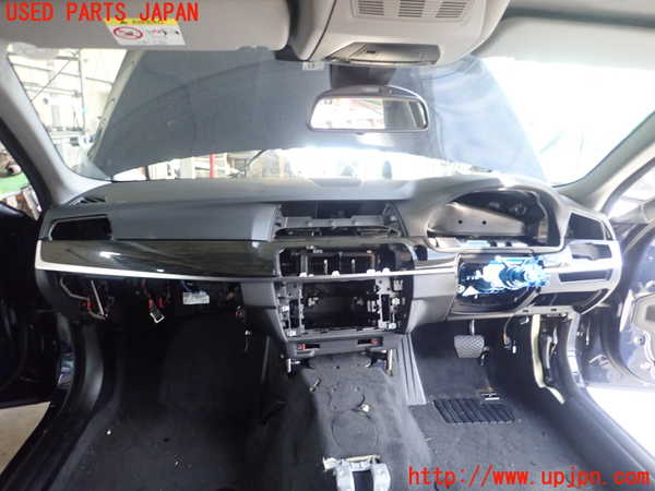 1UPJ-21357505]BMW 523i ツーリング(XL20 F11)ダッシュボード 中古_m0001.jpg