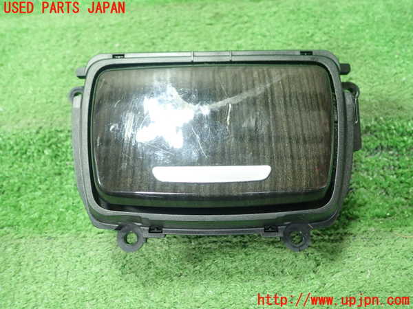 1UPJ-21357842]BMW 523i ツーリング(XL20 F11)小物入れ2 中古_m0001.jpg
