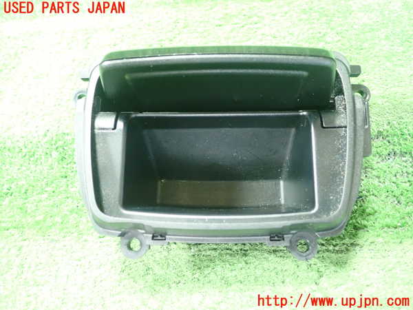 1UPJ-21357842]BMW 523i ツーリング(XL20 F11)小物入れ2 中古_m0002.jpg