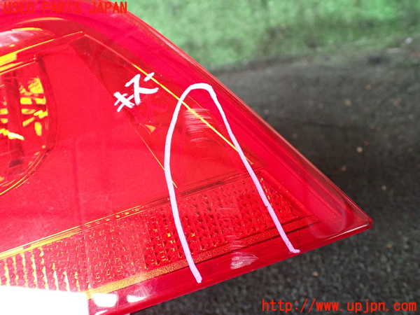 1UPJ-21371530]アウディ・S7 スポーツバック(4GCEUL)右テールランプ 中古_m0002.jpg