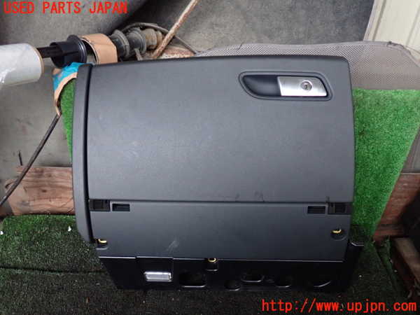 1UPJ-21377516]アウディ・S7 スポーツバック(4GCEUL)グローブボックス1 中古_m0001.jpg