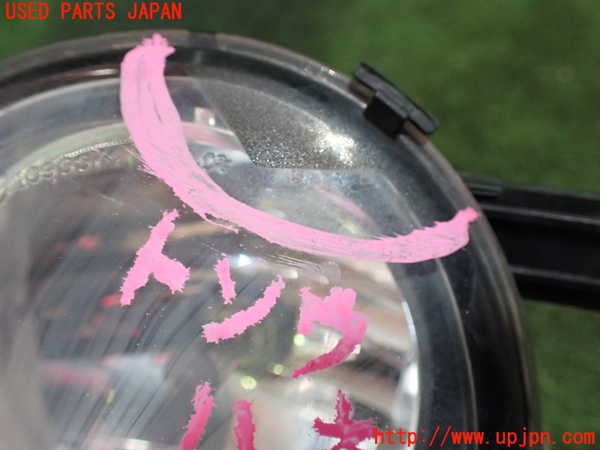 5UPJ-21381182]BMW 118d(1S20 F20)左フォグ 中古_m0002.jpg