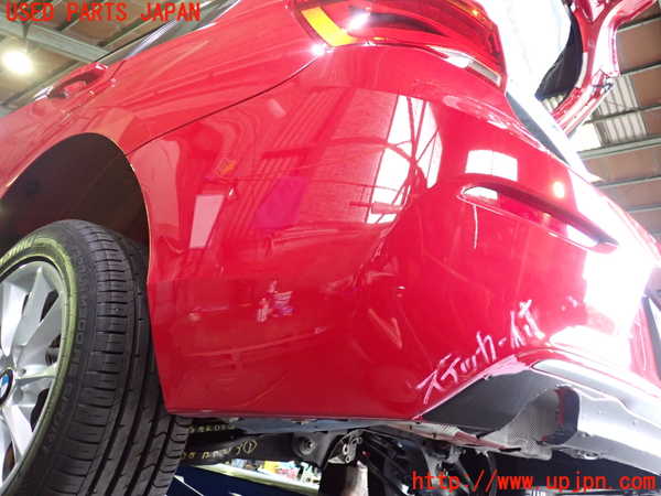5UPJ-21381610]BMW 118d(1S20 F20)リアバンパー 中古_m0004.jpg