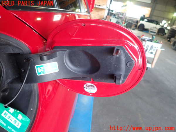 5UPJ-21381690]BMW 118d(1S20 F20)フューエルリッド 中古_m0002.jpg