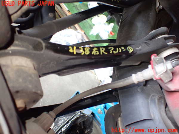 5UPJ-21385146]BMW 118d(1S20 F20)右リアアッパーアーム1 中古_m0001.jpg