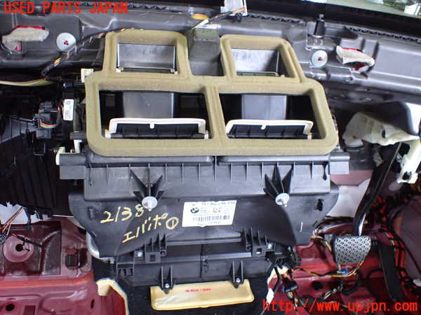 5UPJ-21386081]BMW 118d(1S20 F20)エバポレーター1 中古_m0002.jpg