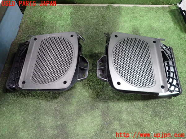 1UPJ-21386530]BMW 118d(1S20 F20)ウーハー 中古_m0001.jpg