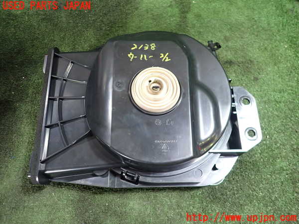 1UPJ-21386530]BMW 118d(1S20 F20)ウーハー 中古_m0005.jpg