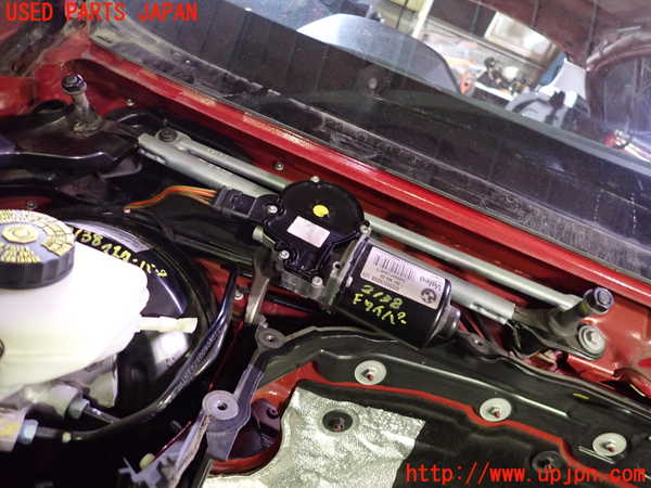 5UPJ-21386770]BMW 118d(1S20 F20)フロントワイパーモーター 中古_m0001.jpg