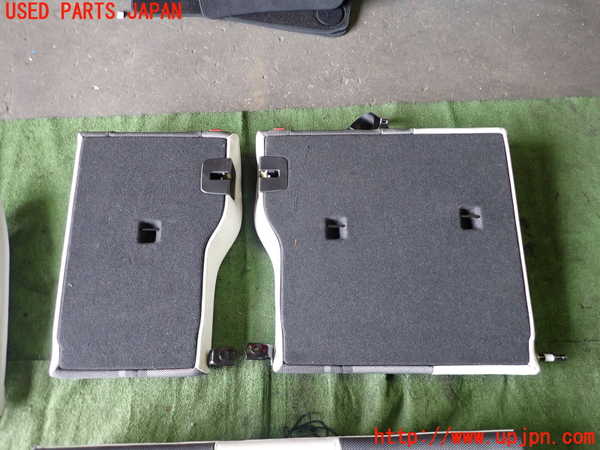 5UPJ-21387385]BMW 118d(1S20 F20)リアシート 中古_m0005.jpg