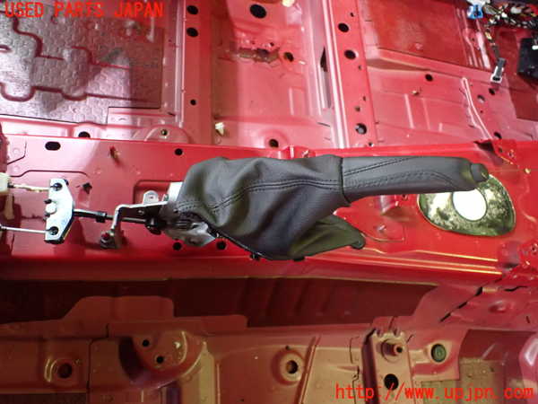 5UPJ-21387550]BMW 118d(1S20 F20)サイドブレーキレバー 中古_m0001.jpg
