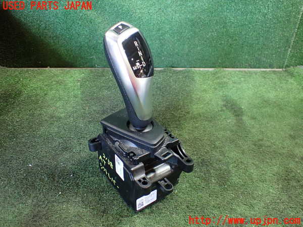 1UPJ-21387555]BMW 118d(1S20 F20)ATシフトレバー 中古_m0001.jpg