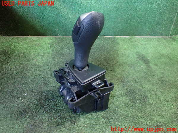 1UPJ-21387555]BMW 118d(1S20 F20)ATシフトレバー 中古_m0002.jpg