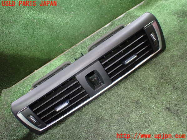 5UPJ-21387528]BMW 118d(1S20 F20)エアコン吹き出し口3 (真中) 中古_m0001.jpg