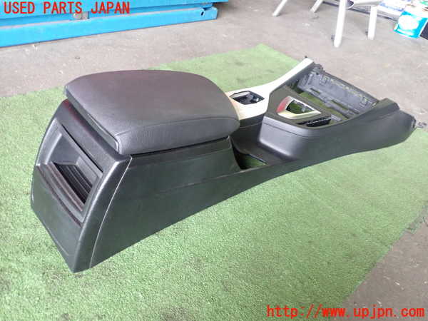 5UPJ-21387540]BMW 118d(1S20 F20)センターコンソール 中古_m0003.jpg