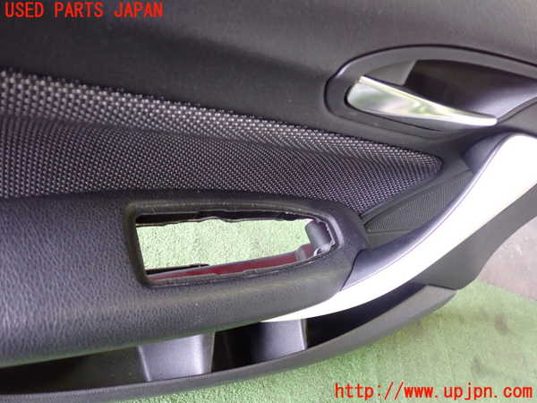 1UPJ-21381264]BMW 118d(1S20 F20)左前ドア内張り 中古_m0002.jpg
