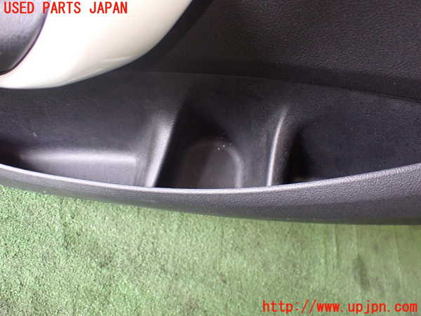 1UPJ-21381264]BMW 118d(1S20 F20)左前ドア内張り 中古_m0003.jpg