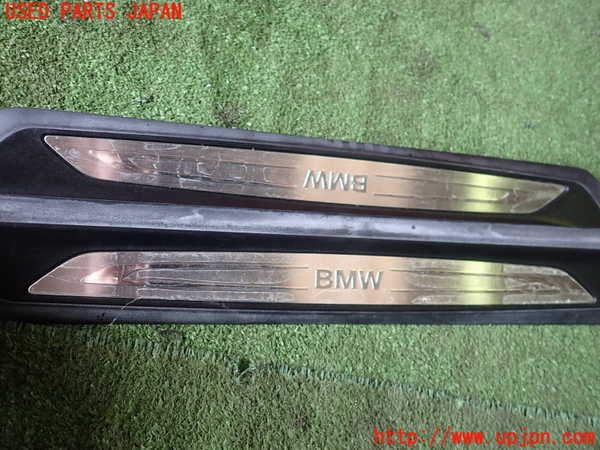 5UPJ-21387740]BMW 118d(1S20 F20)スカッフプレート 中古_m0003.jpg
