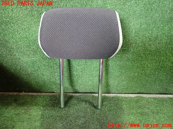 5UPJ-21387150]BMW 118d(1S20 F20)右2列目ヘッドレスト 中古_m0001.jpg