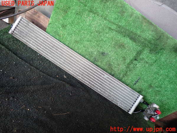 5UPJ-21392481]ポルシェ・カイエン S ハイブリッド(92ACGE)オイルクーラー1 中古_m0002.jpg