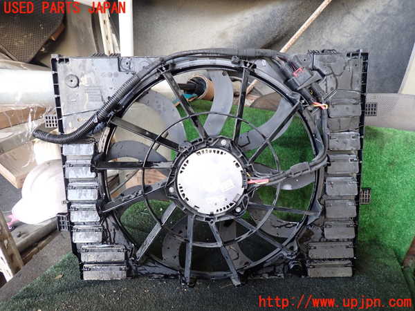 1UPJ-21396836]ポルシェ・カイエン S ハイブリッド(92ACGE)電動ファン1 中古_m0002.jpg