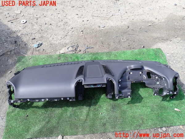 5UPJ-21397505]ポルシェ・カイエン S ハイブリッド(92ACGE)ダッシュボード 中古_m0001.jpg