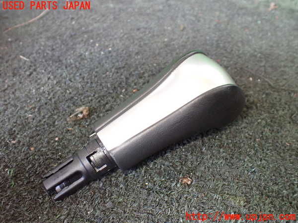 5UPJ-21397570]ポルシェ・カイエン S ハイブリッド(92ACGE)シフトノブ 中古_m0001.jpg