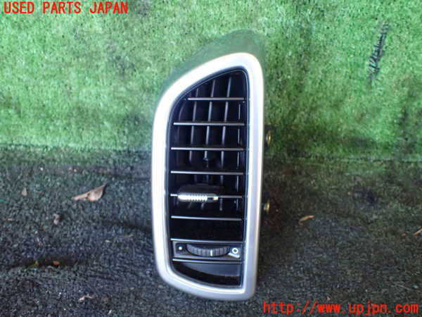 5UPJ-21397526]ポルシェ・カイエン S ハイブリッド(92ACGE)エアコン吹き出し口1 (右) 中古_m0001.jpg