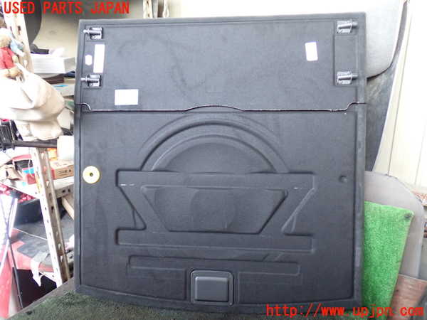 5UPJ-21397771]ポルシェ・カイエン S ハイブリッド(92ACGE)ラゲッジトレイ1 中古_m0002.jpg