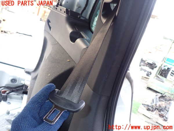 5UPJ-21397185]ポルシェ・カイエン S ハイブリッド(92ACGE)左2列目シートベルト 中古_m0001.jpg