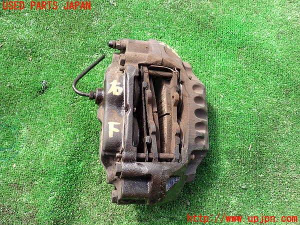 1UPJ-21404080]ランクル70系(HZJ73HV)右フロントキャリパー 中古_m0001.jpg