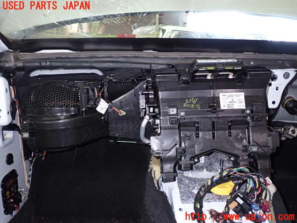 1UPJ-21416081]ベンツ C220 d ステーションワゴン(S205)(205204)エバポレーター1 中古_m0001.jpg