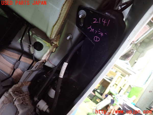 1UPJ-21416791]ベンツ C220 d ステーションワゴン(S205)(205204)ウォッシャータンク1 中古_m0001.jpg