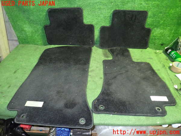 1UPJ-21417800]ベンツ C220 d ステーションワゴン(S205)(205204)フロアマット 中古_m0001.jpg