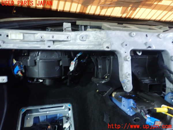 5UPJ-21426081]マセラティ・ギブリ(MG30B)エバポレーター1 中古_m0001.jpg