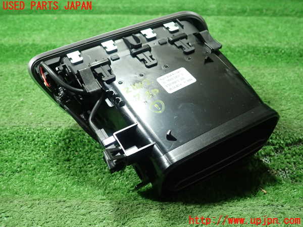 5UPJ-21427526]マセラティ・ギブリ(MG30B)エアコン吹き出し口1 (右) 中古_m0003.jpg